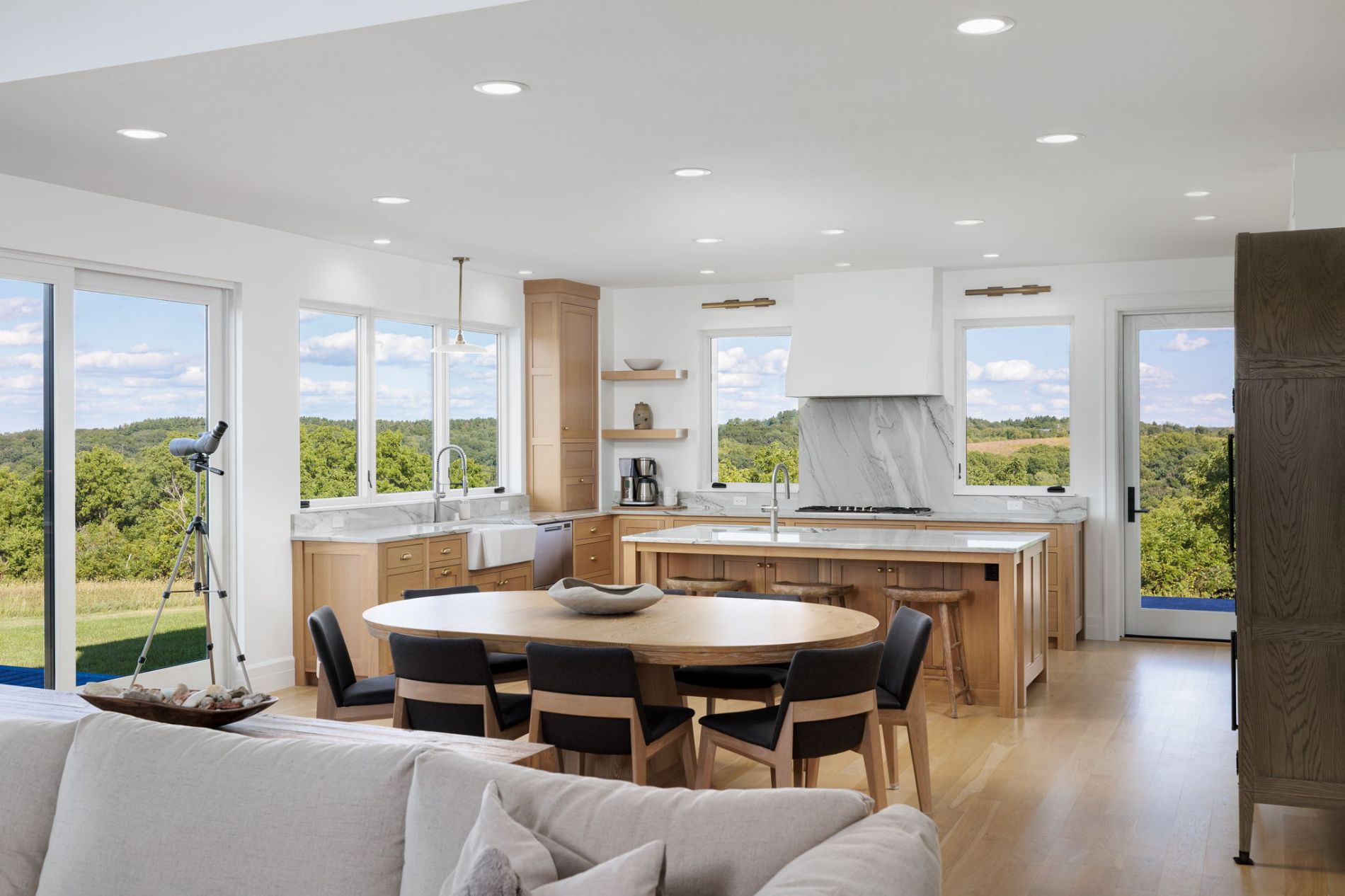 Custom Quarter-Sawn Oak Cabinetry & Natural Quartzite Surfaces